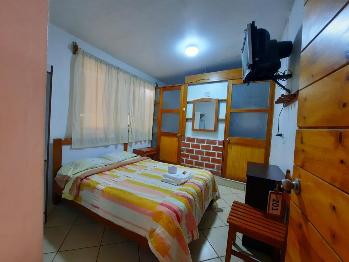 Hostal Dulzura Caraz Extérieur photo